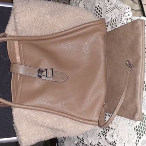 Anne Klein Large Shoulder Bag With Matching Cosmetics bag.